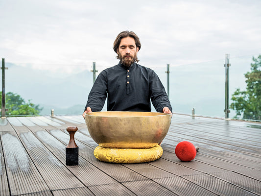 Large Handmade Tibetan Singing Bowl – Deep Sound Meditation & Sound Healing Bowl