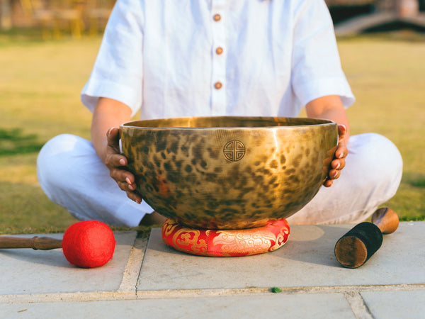 Handmade Full Moon Singing Bowl Set – Meditation & Sound Healing