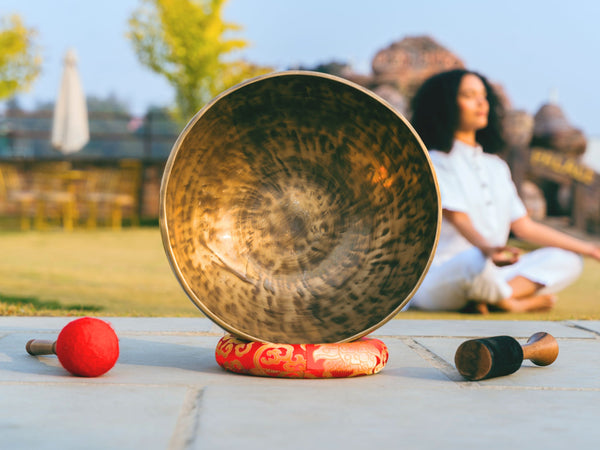 Handmade Full Moon Singing Bowl Set – Meditation & Sound Healing